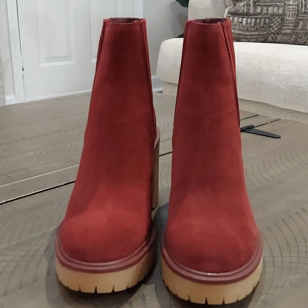 Dolce Vita Caster H2O Maroon Waterproof Suede Boots NWT